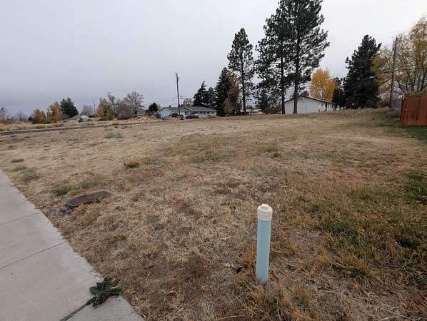 0.25 Acres of Residential Land for Sale in Hines, Oregon