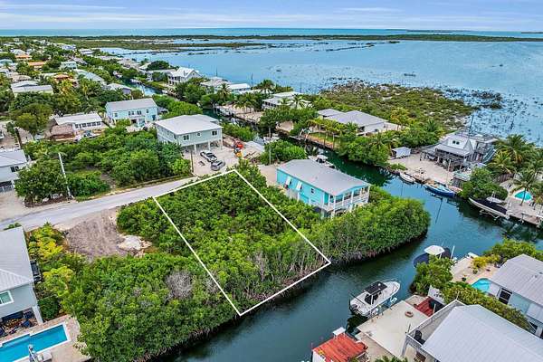 Land for Sale in Ramrod Key, Florida