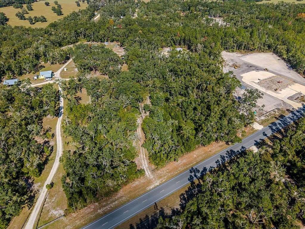 5 Acres of Agricultural Land for Sale in Old Town, Florida