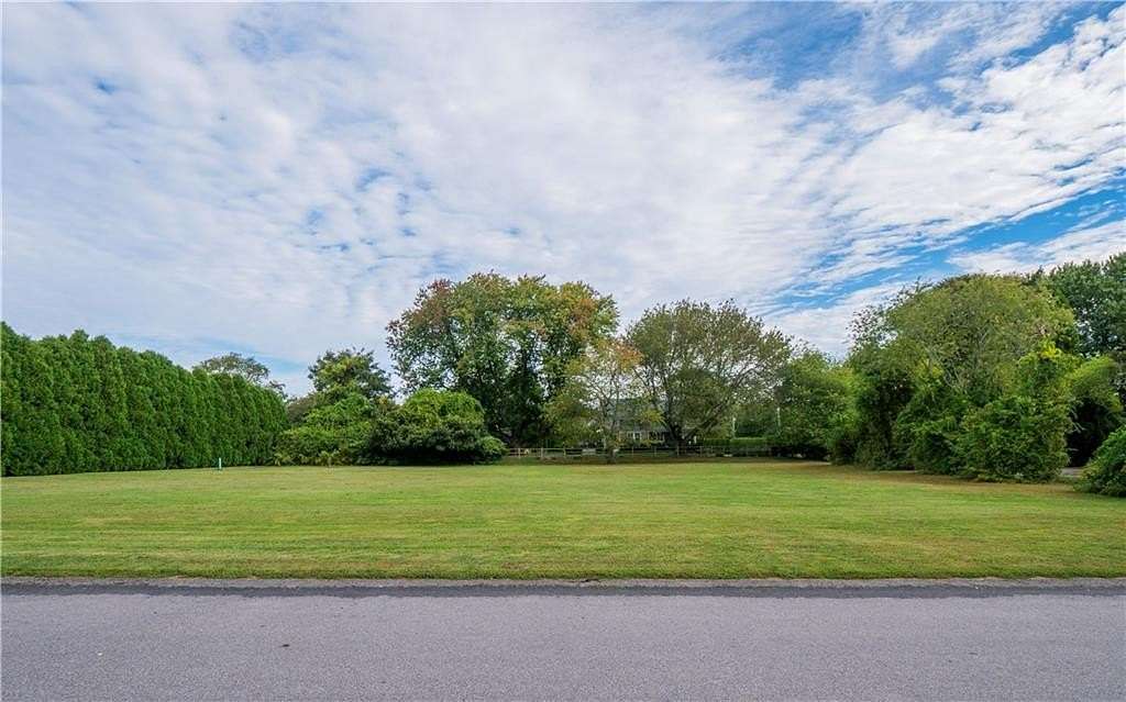 0.7 Acres of Residential Land for Sale in Portsmouth, Rhode Island
