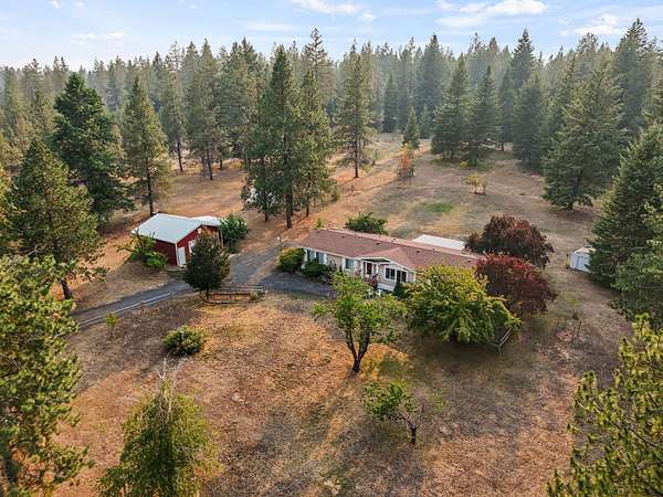 9.55 Acres of Residential Land with Home for Sale in Deer Park, Washington