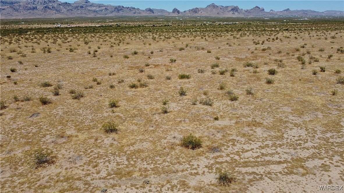 36.6 Acres of Recreational Land for Sale in Golden Valley, Arizona