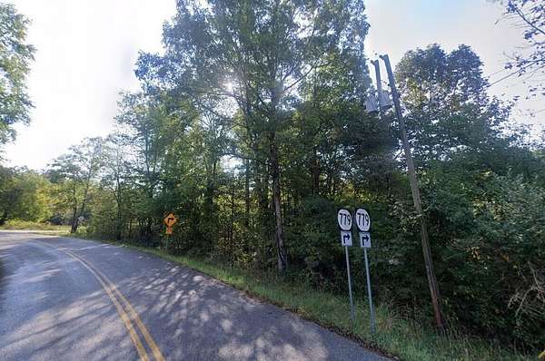 1 Acre of Residential Land for Sale in Rockholds, Kentucky