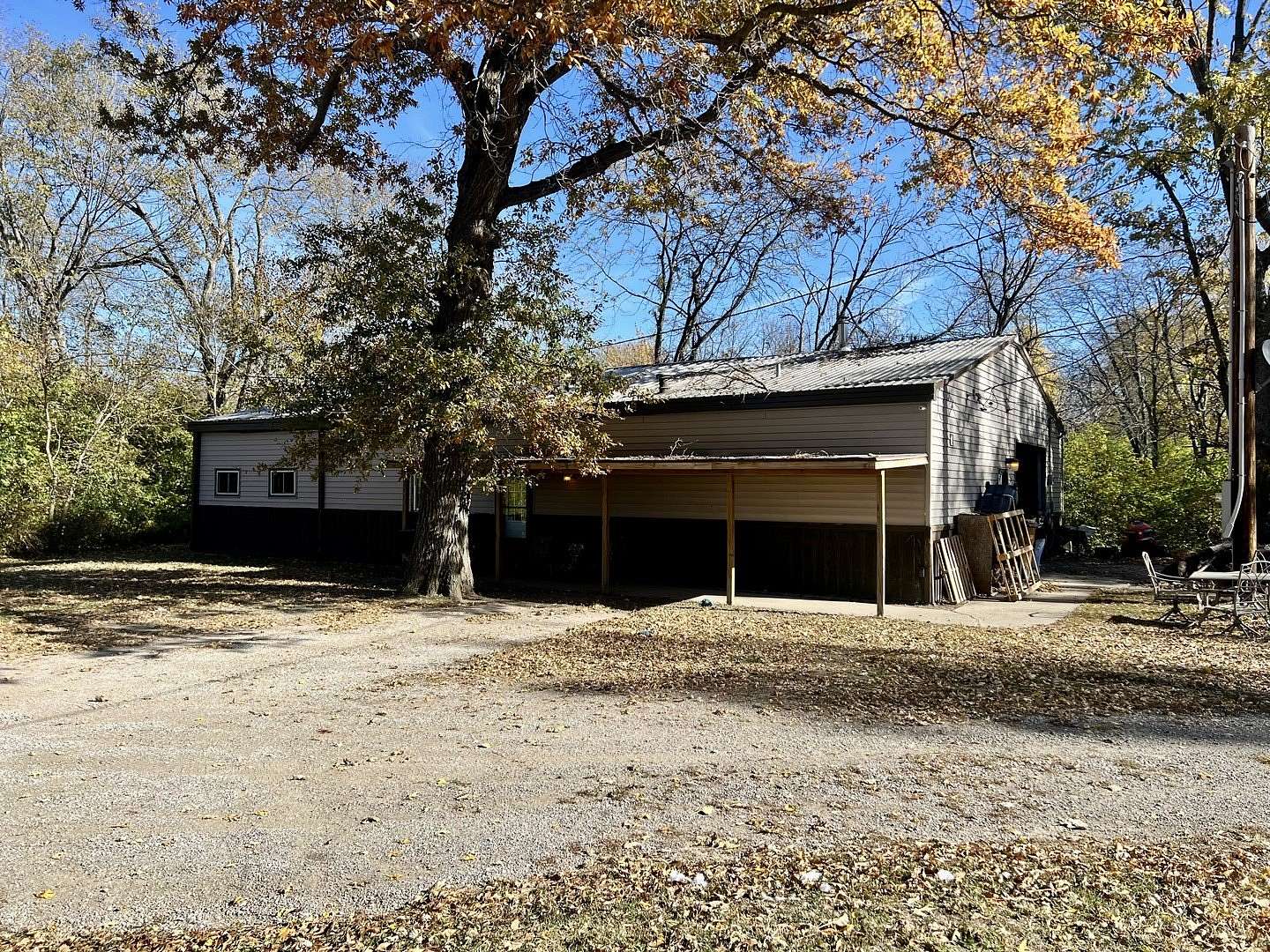 6.69 Acres of Residential Land with Home for Sale in St. Joseph, Illinois