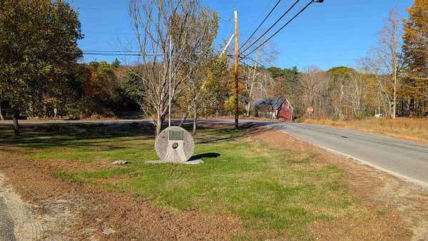 14.7 Acres of Land with Home for Sale in Weare, New Hampshire