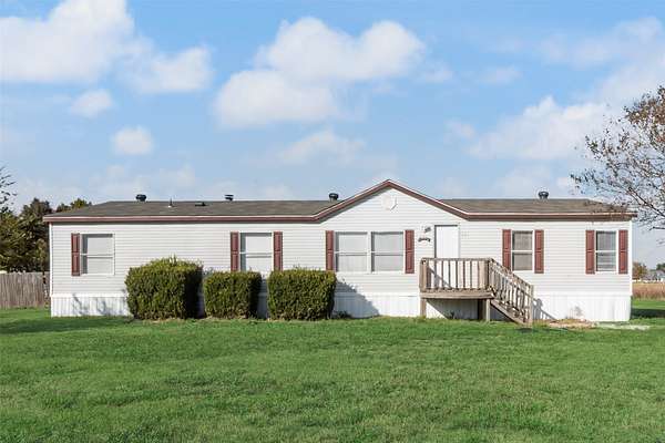 4.25 Acres of Land with Home for Sale in Rosser, Texas