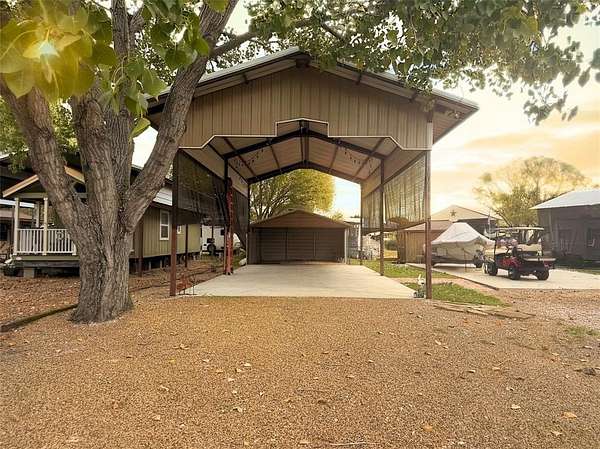 0.06 Acres of Land for Sale in Kerens, Texas