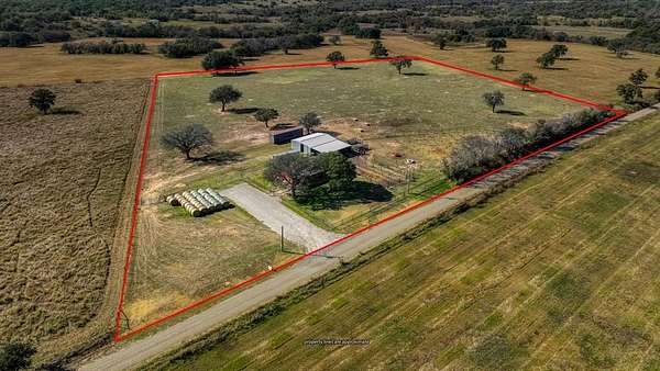 10 Acres of Land with Home for Sale in Dublin, Texas