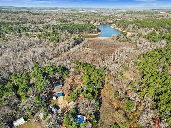18.6 Acres of Recreational Land & Farm for Sale in Lindale, Texas