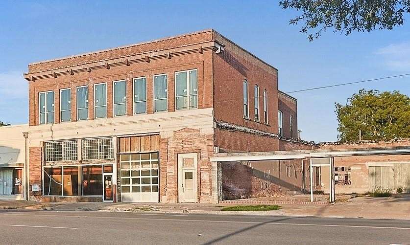 0.27 Acres of Commercial Land for Sale in Hillsboro, Texas