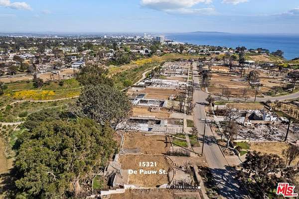 0.19 Acres of Residential Land for Sale in Pacific Palisades, California