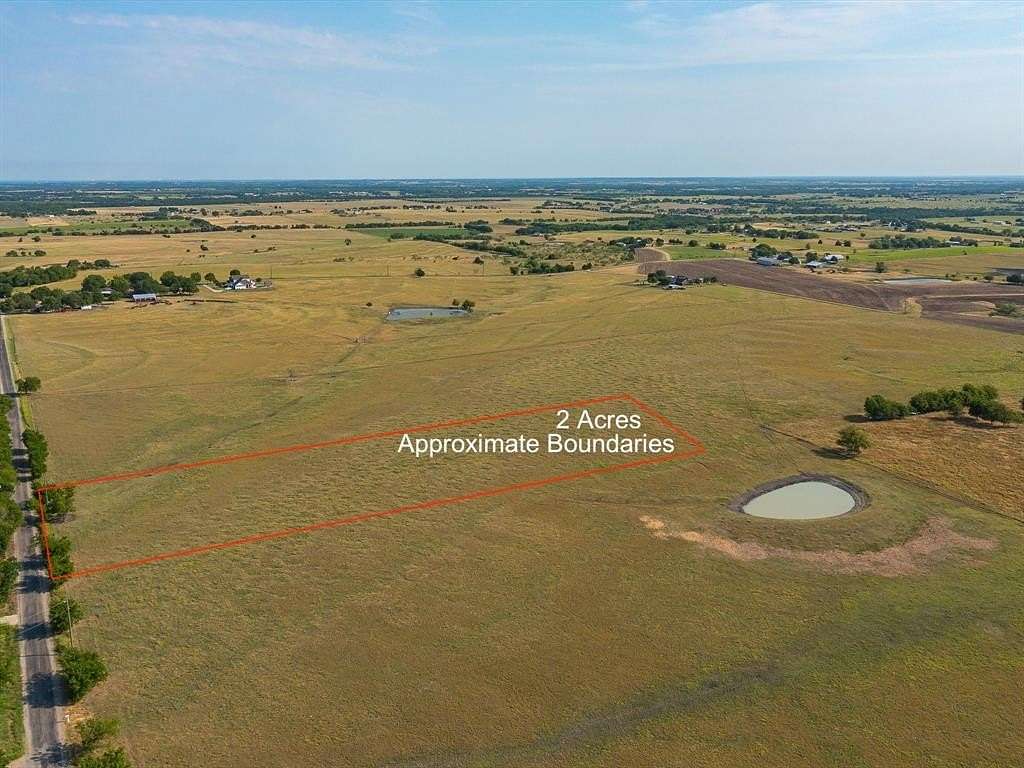 2 Acres of Residential Land for Sale in Ennis, Texas