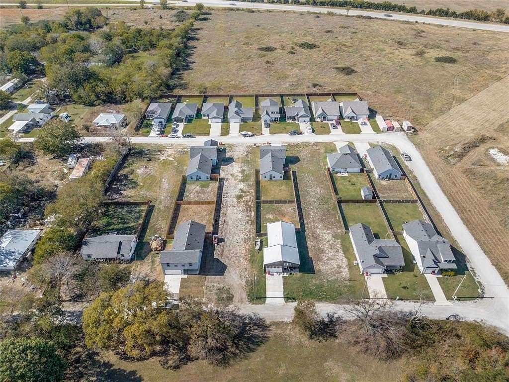 0.96 Acres of Residential Land for Sale in Randolph, Texas