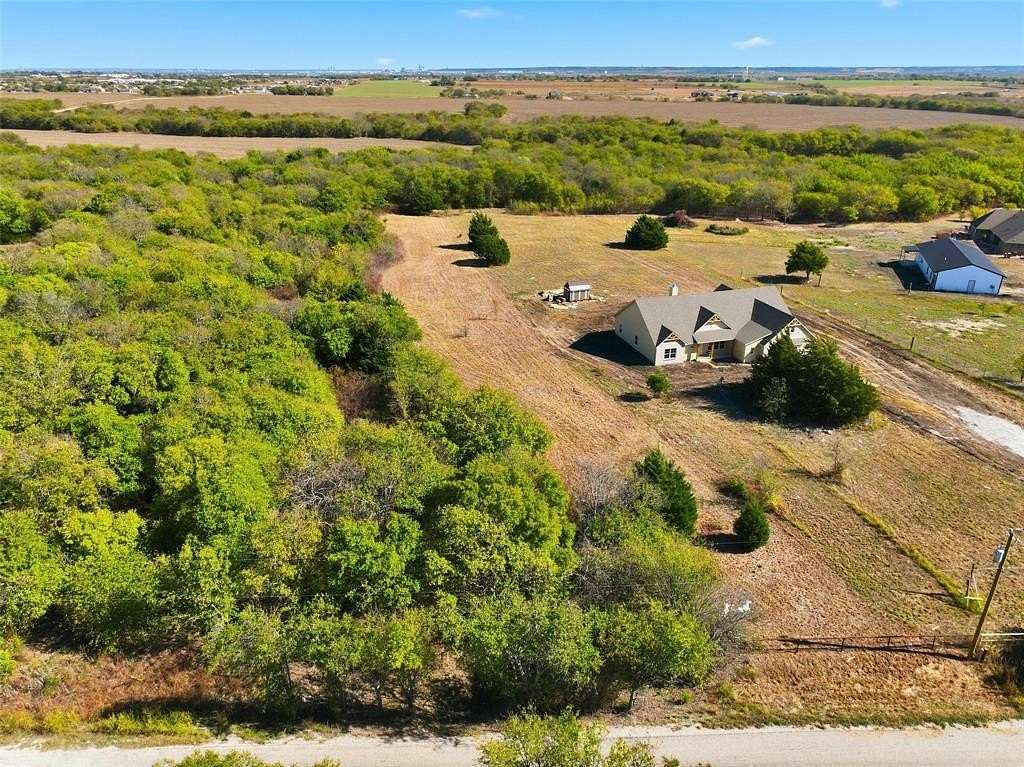 3 Acres of Residential Land for Sale in Alvarado, Texas