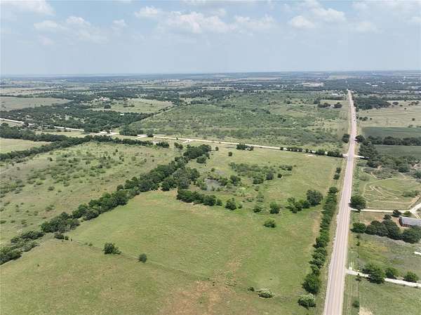 2 Acres of Residential Land for Sale in Moody, Texas