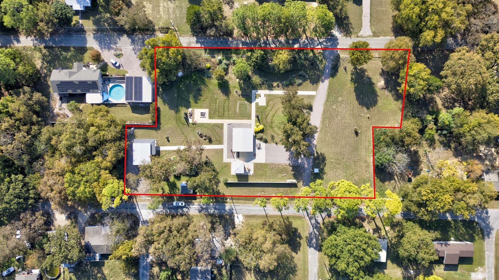 1.6 Acres of Land with Home for Sale in Gordonville, Texas