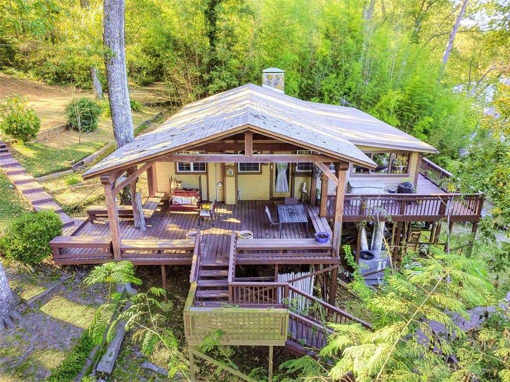 2.23 Acres of Residential Land with Home for Sale in Tyler, Texas