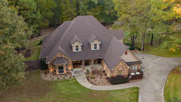 5 Acres of Residential Land with Home for Sale in Longview, Texas