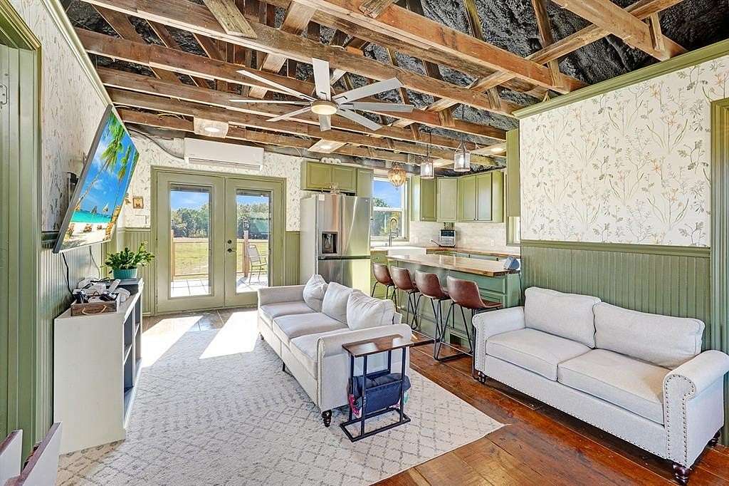 11 Acres of Land with Home for Sale in Gainesville, Texas