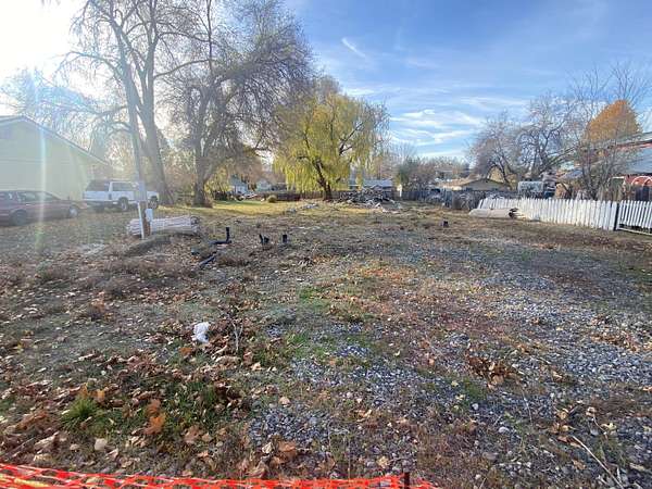 0.21 Acres of Residential Land for Sale in Klamath Falls, Oregon