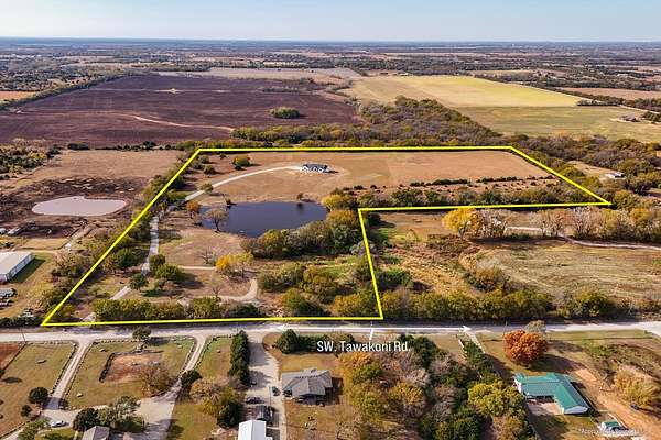 29.2 Acres of Land with Home for Auction in Douglass, Kansas