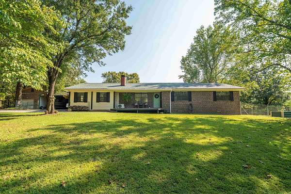 3 Acres of Residential Land with Home for Sale in Hot Springs, Arkansas