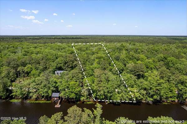 1.49 Acres of Residential Land for Sale in Burgaw, North Carolina