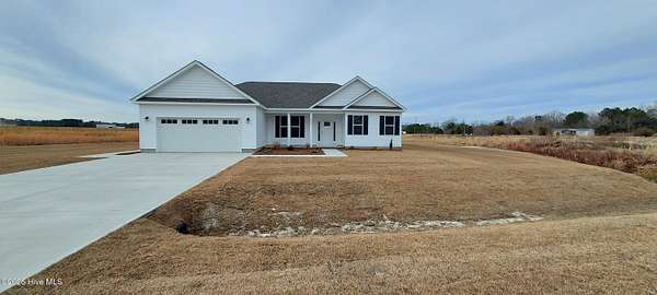 2.14 Acres of Residential Land with Home for Sale in Maysville, North Carolina