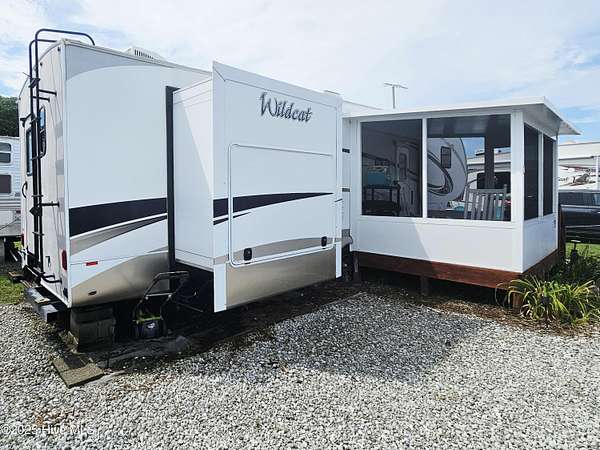 0.04 Acres of Commercial Land for Sale in North Topsail Beach, North Carolina