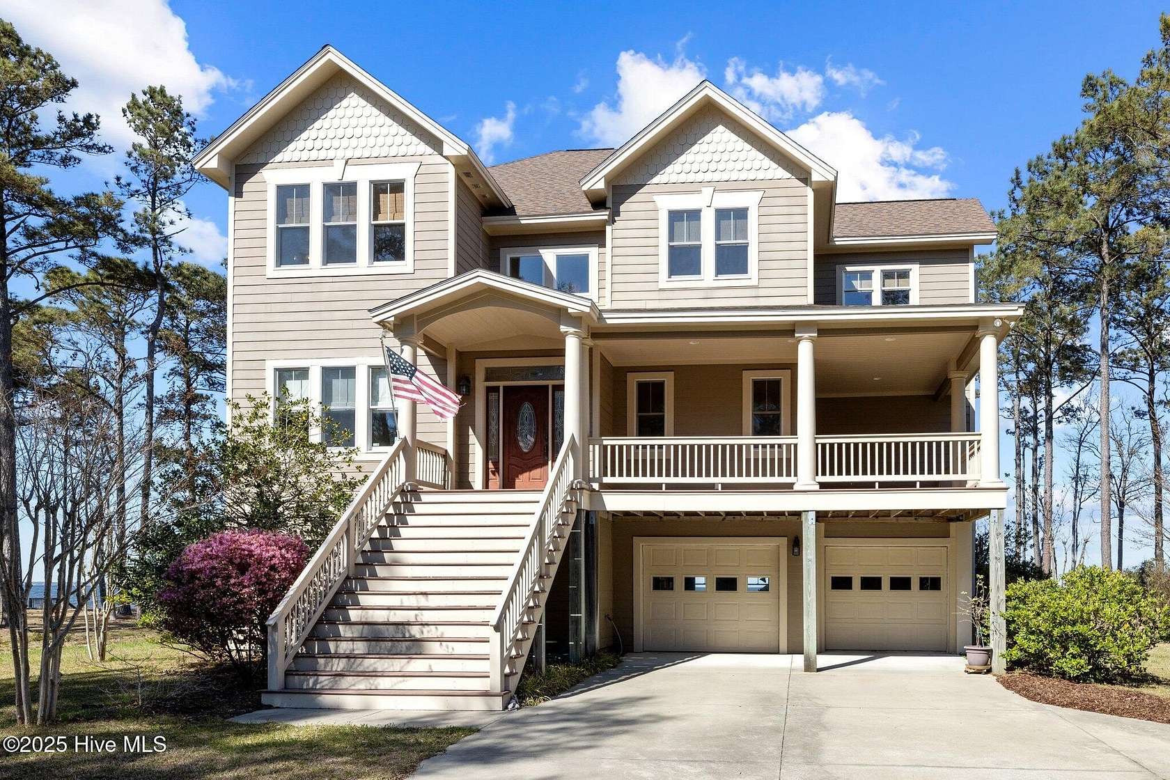 1.67 Acres of Residential Land with Home for Sale in Beaufort Township, North Carolina