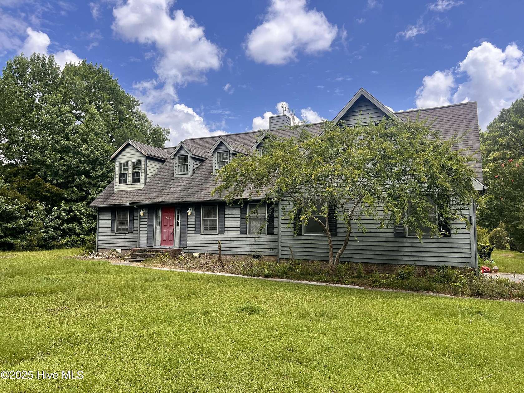 5 Acres of Residential Land with Home for Sale in Swansboro, North Carolina