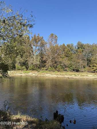 1.28 Acres of Residential Land for Sale in Burgaw, North Carolina