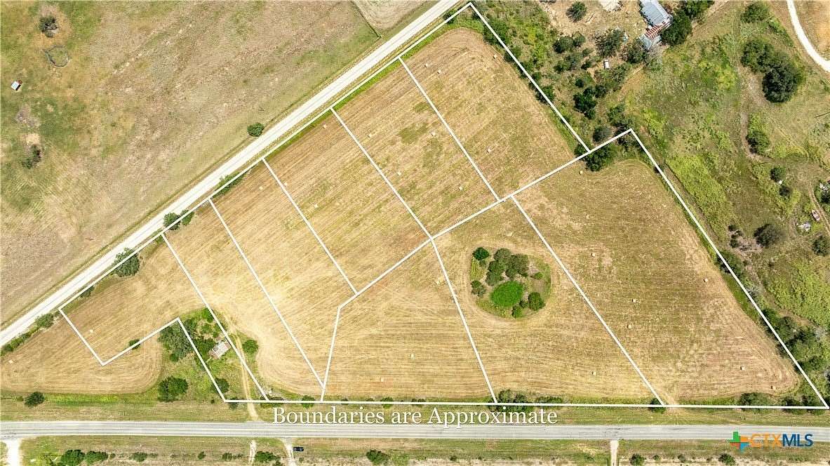 1.38 Acres of Residential Land for Sale in Lockhart, Texas