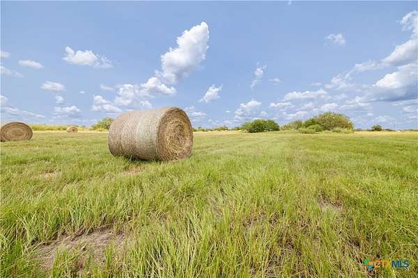 1.33 Acres of Residential Land for Sale in Lockhart, Texas