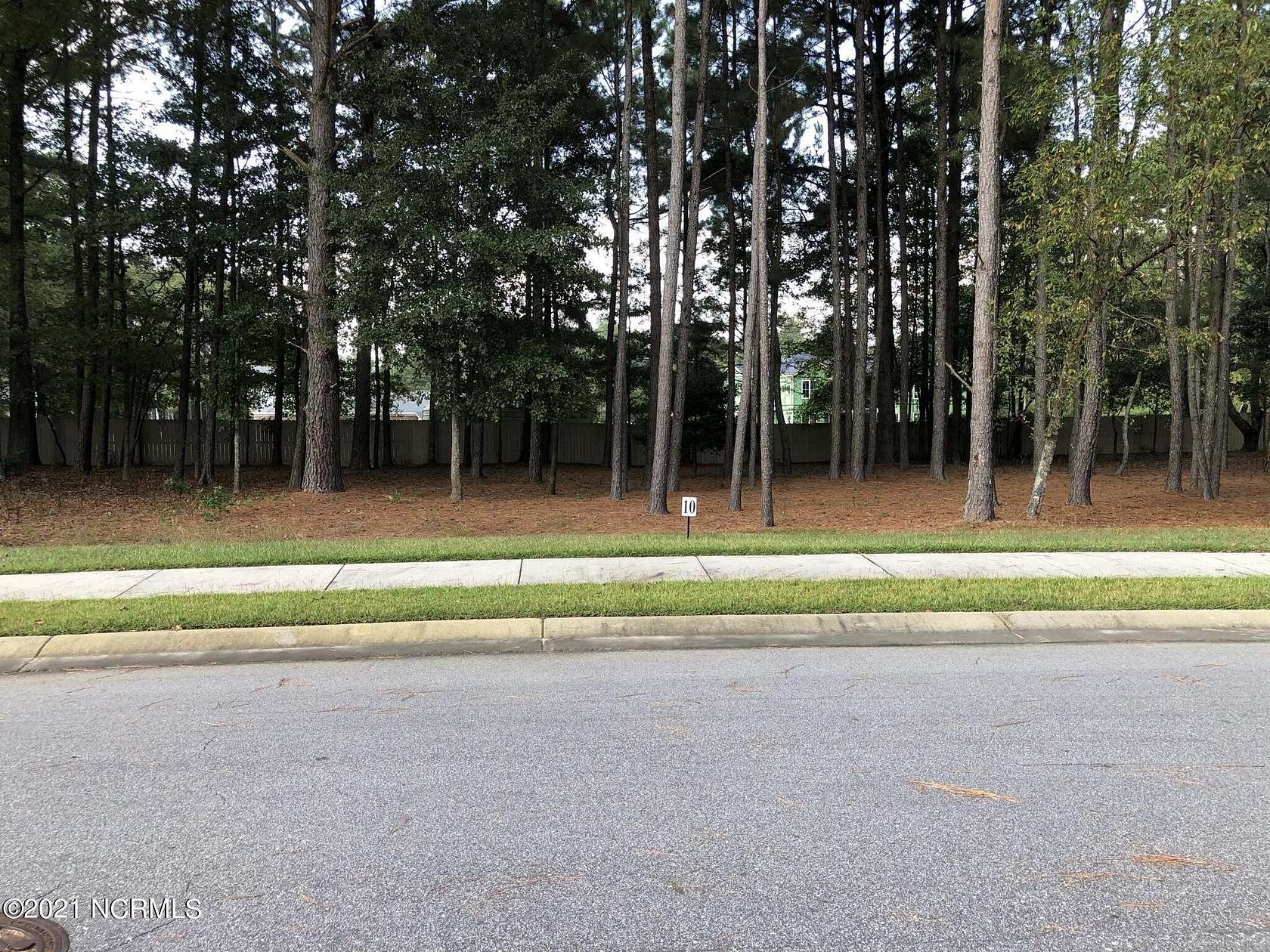 0.27 Acres of Residential Land for Sale in Clinton, North Carolina