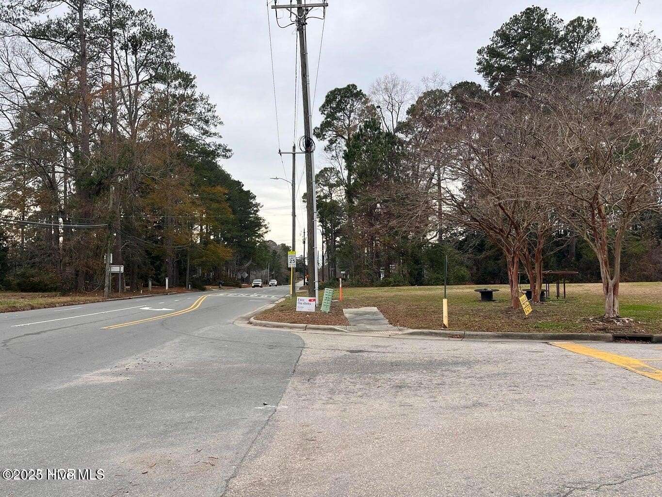 0.89 Acres of Commercial Land for Sale in Whiteville, North Carolina