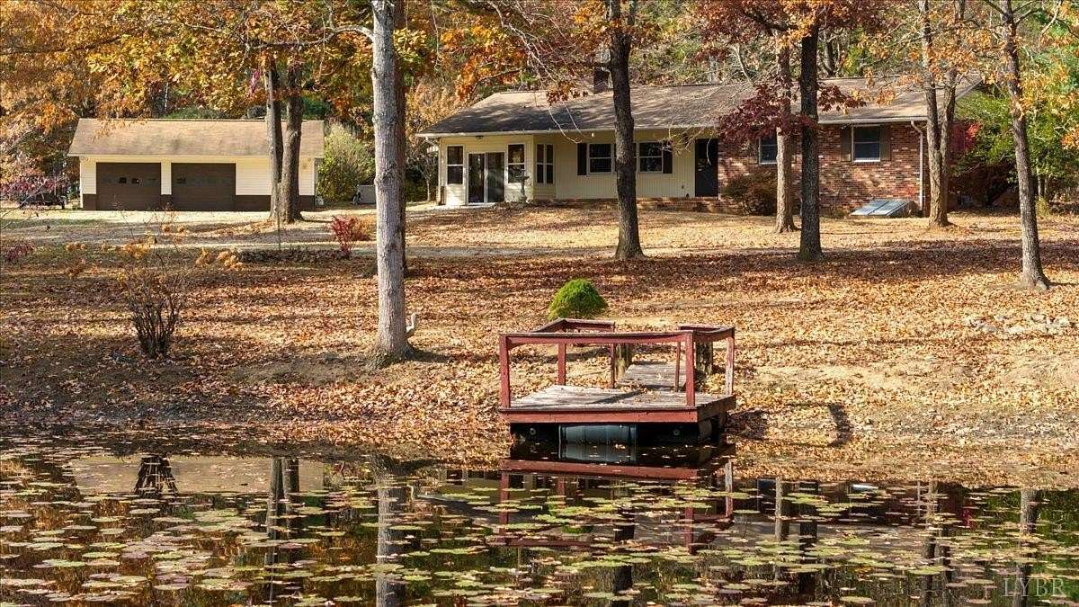 4.65 Acres of Residential Land with Home for Sale in Buckingham, Virginia