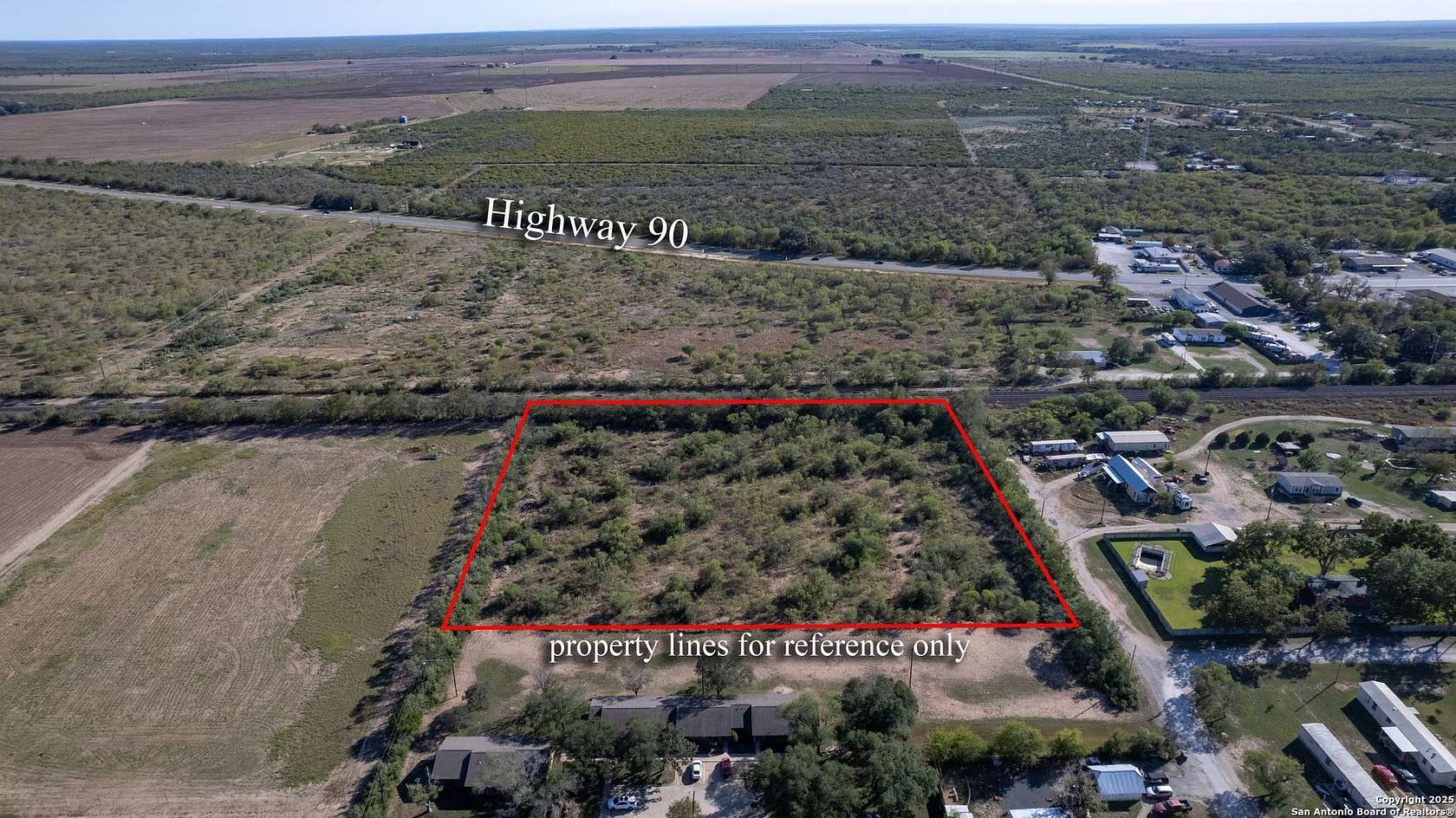 5.18 Acres of Mixed-Use Land for Sale in Sabinal, Texas