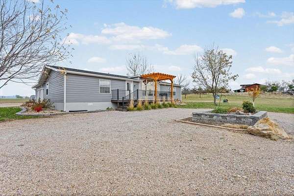 2.67 Acres of Residential Land with Home for Sale in Belle Fourche, South Dakota