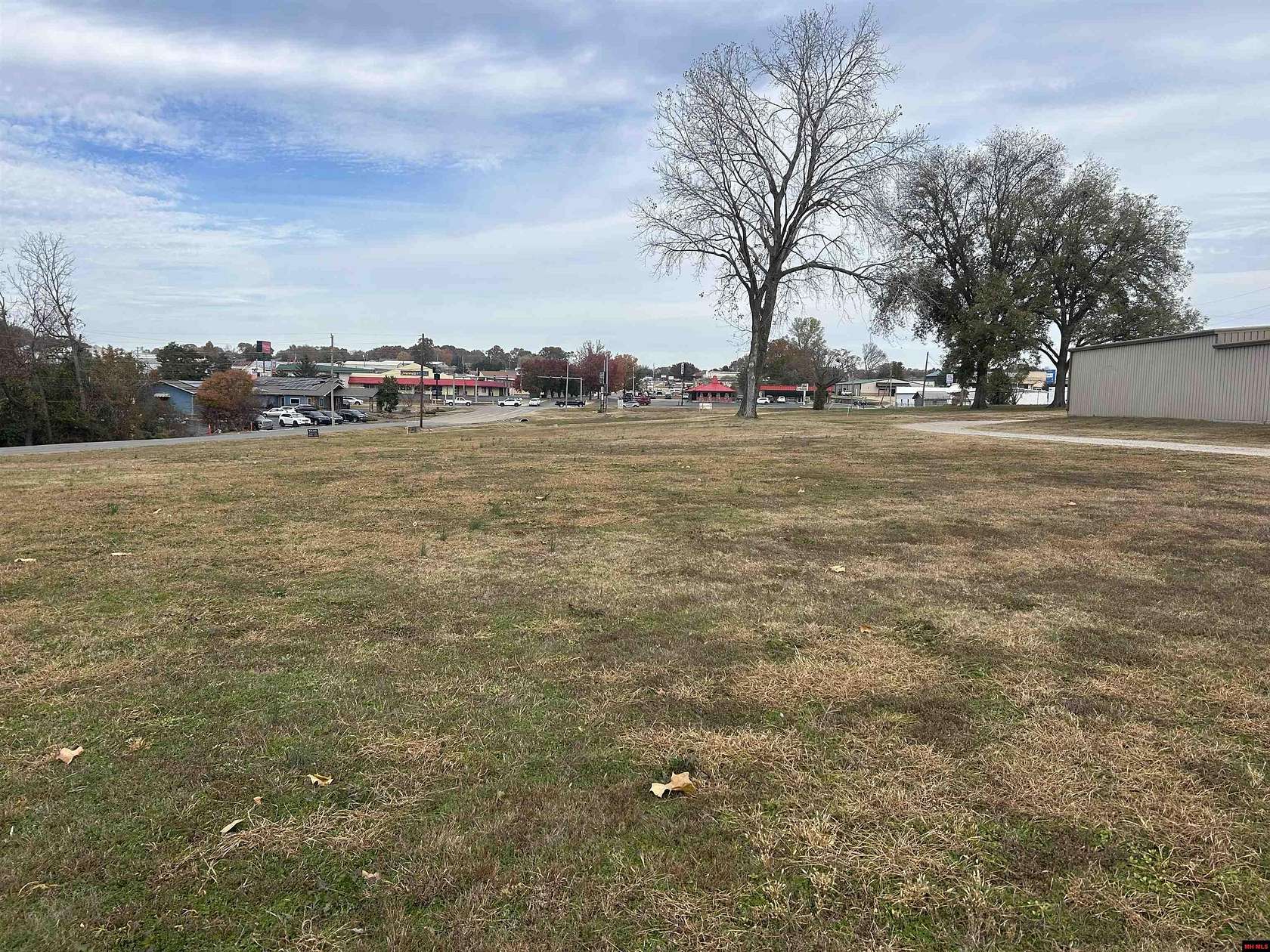 2.89 Acres of Mixed-Use Land for Sale in Mountain Home, Arkansas