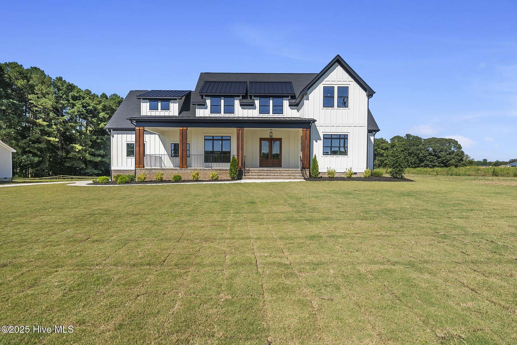 2 Acres of Residential Land with Home for Sale in Four Oaks, North Carolina