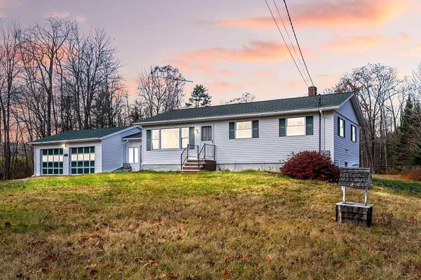 2 Acres of Residential Land with Home for Sale in Fayette, Maine