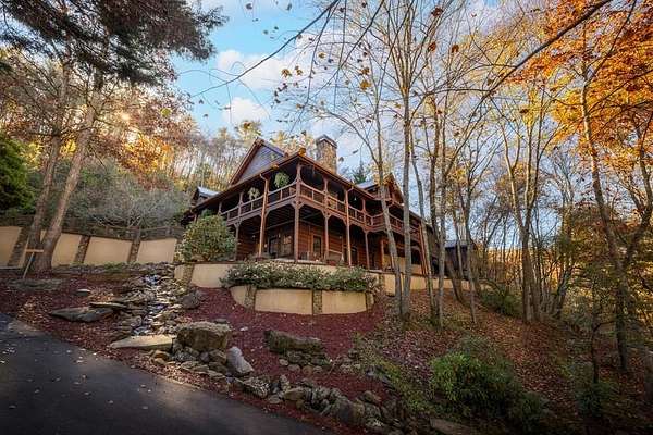 1.86 Acres of Land with Home for Sale in Blue Ridge, Georgia