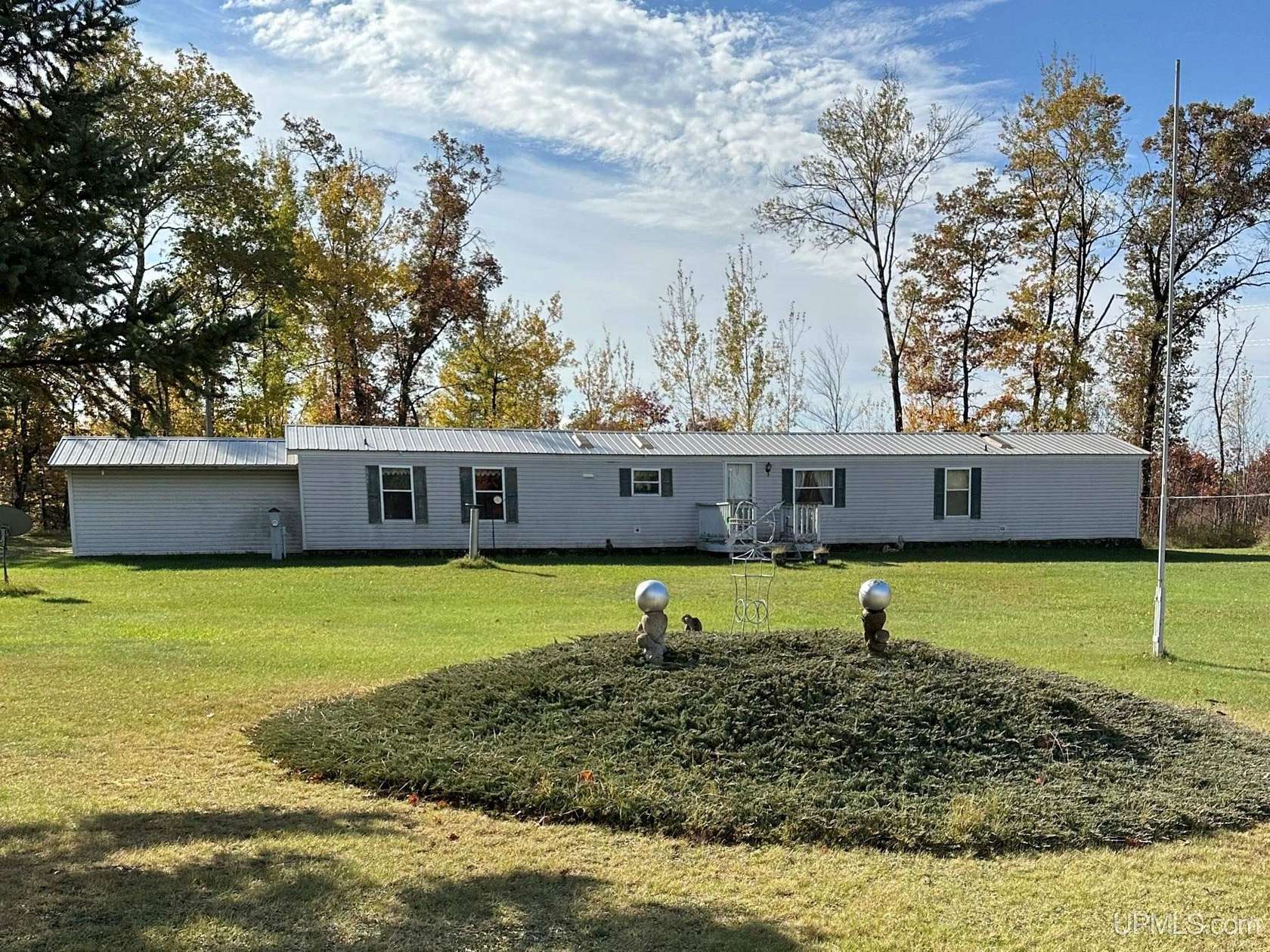 1.73 Acres of Residential Land with Home for Sale in Beecher Town, Wisconsin