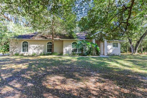 2 Acres of Residential Land with Home for Sale in Ocala, Florida