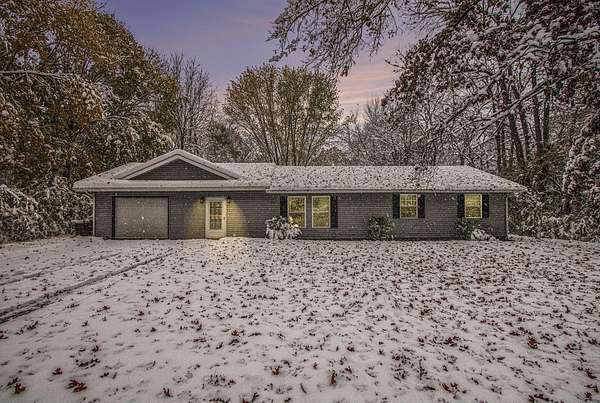 4.63 Acres of Residential Land with Home for Sale in Niles, Michigan