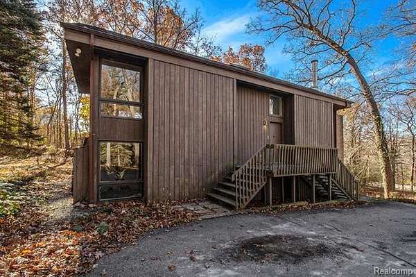 1.62 Acres of Residential Land with Home for Sale in Rochester, Michigan