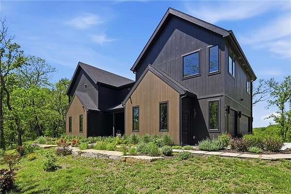 29.3 Acres of Land with Home for Sale in Kansas City, Kansas