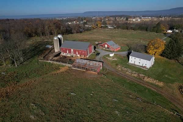 158 Acres of Land with Home for Auction in Carlisle, Pennsylvania