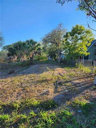 0.08 Acres of Improved Residential Land for Sale in Robstown, Texas